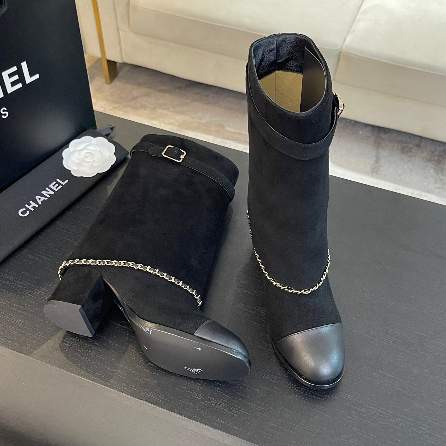SHORT BOOTS 6.5 CM IN BLACK SUEDE AND CALFSKIN - 35