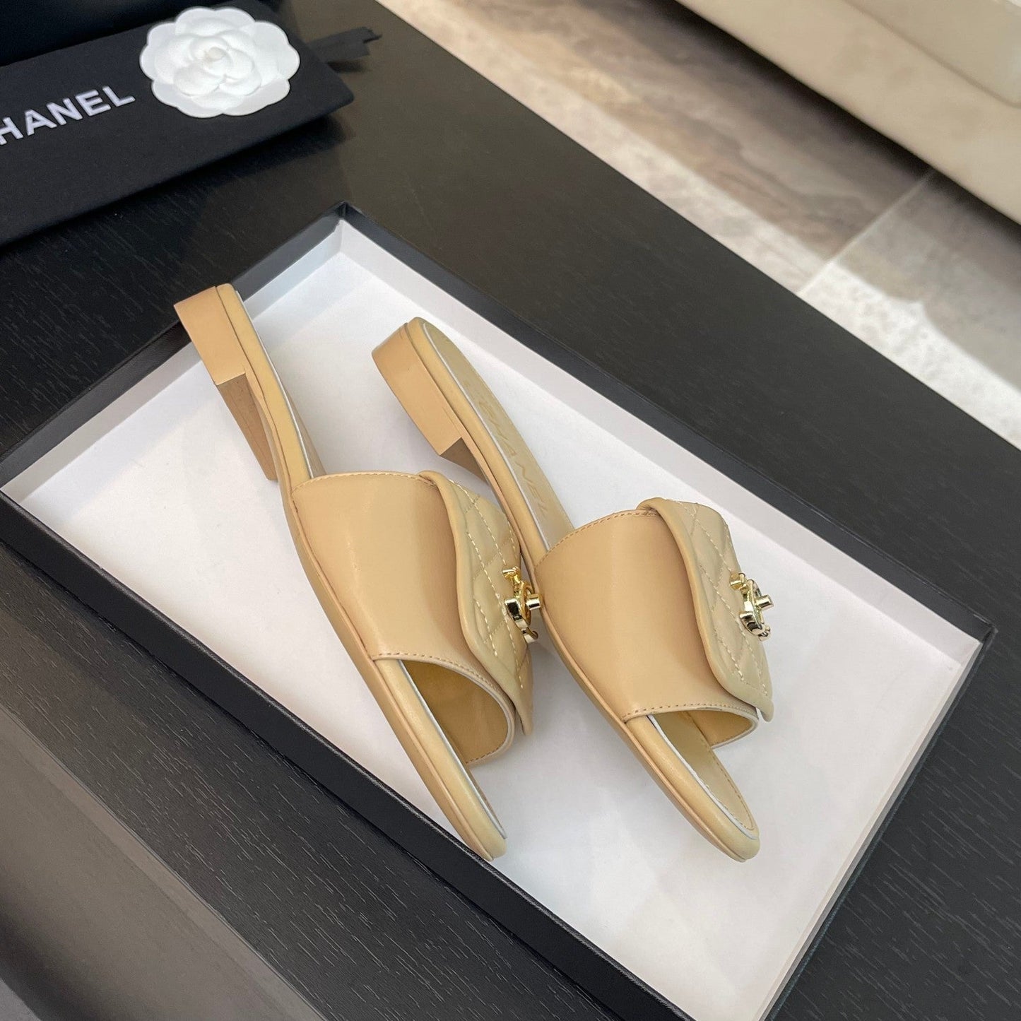 FLAT MULE IN TUSCAN BEIGE LAMBSKIN - 35