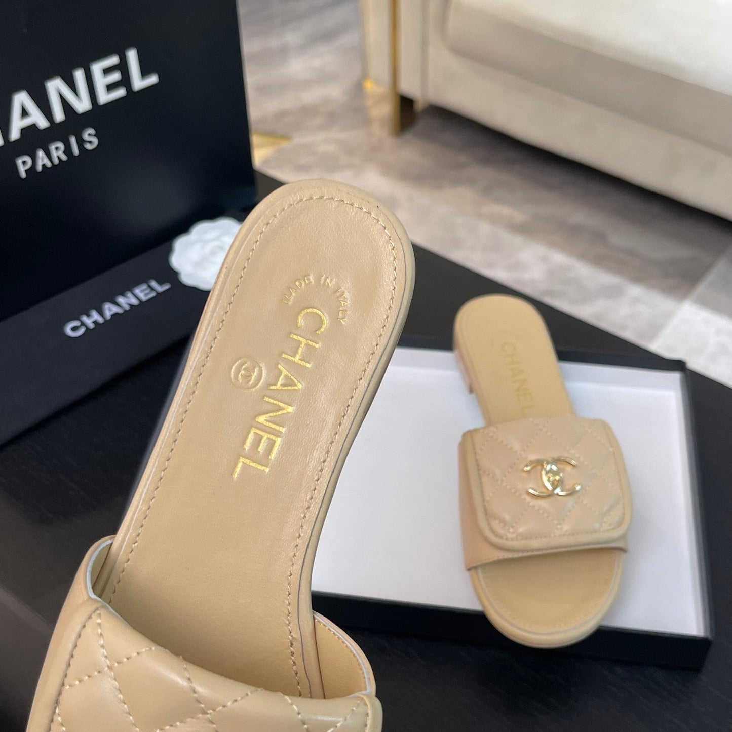 FLAT MULE IN TUSCAN BEIGE LAMBSKIN - 35
