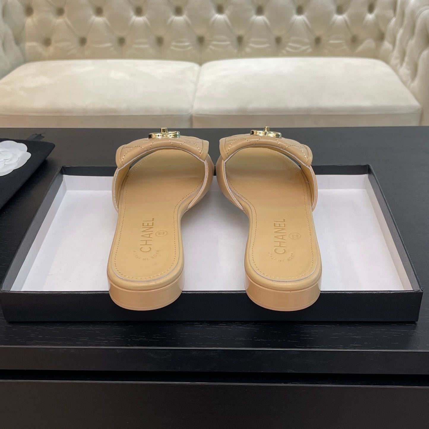 FLAT MULE IN TUSCAN BEIGE LAMBSKIN - 35