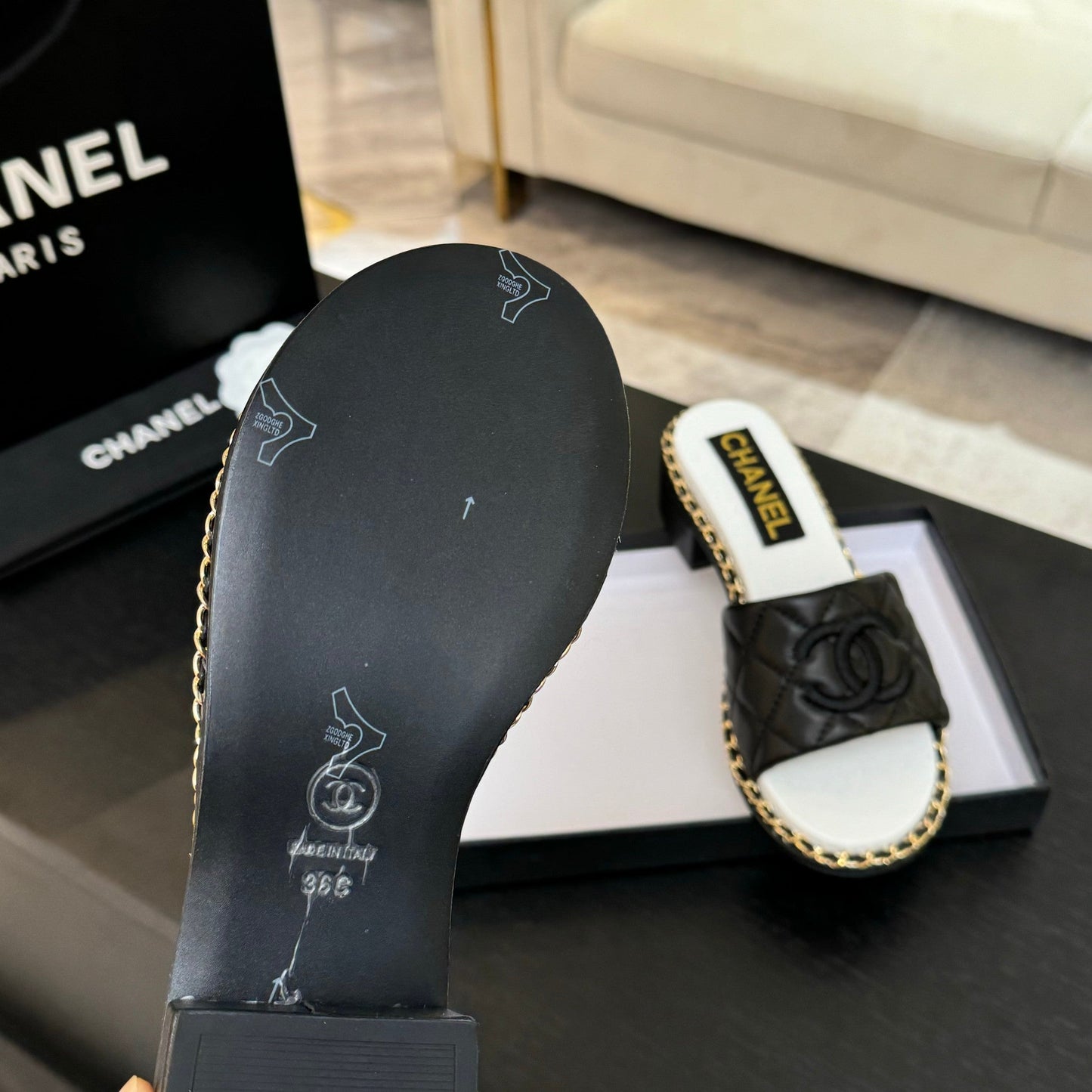 HIGH FLATFORM SLIPPER IN BLACK EMBOSSED SHEEPSKIN - 35