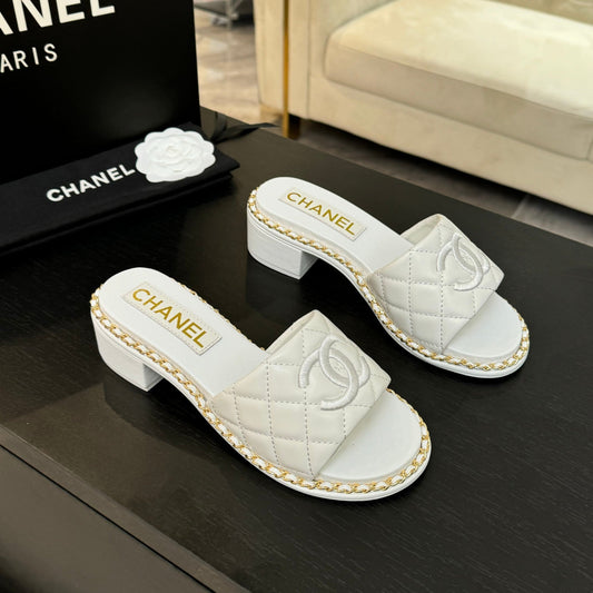 HIGH FLATFORM SLIPPER IN WHITE EMBOSSED SHEEPSKIN - 35