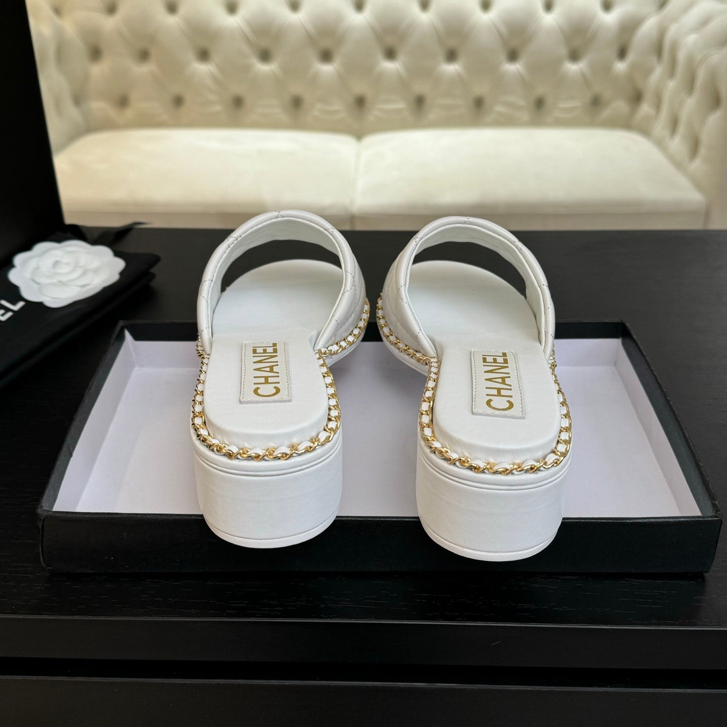 HIGH FLATFORM SLIPPER IN WHITE EMBOSSED SHEEPSKIN - 35