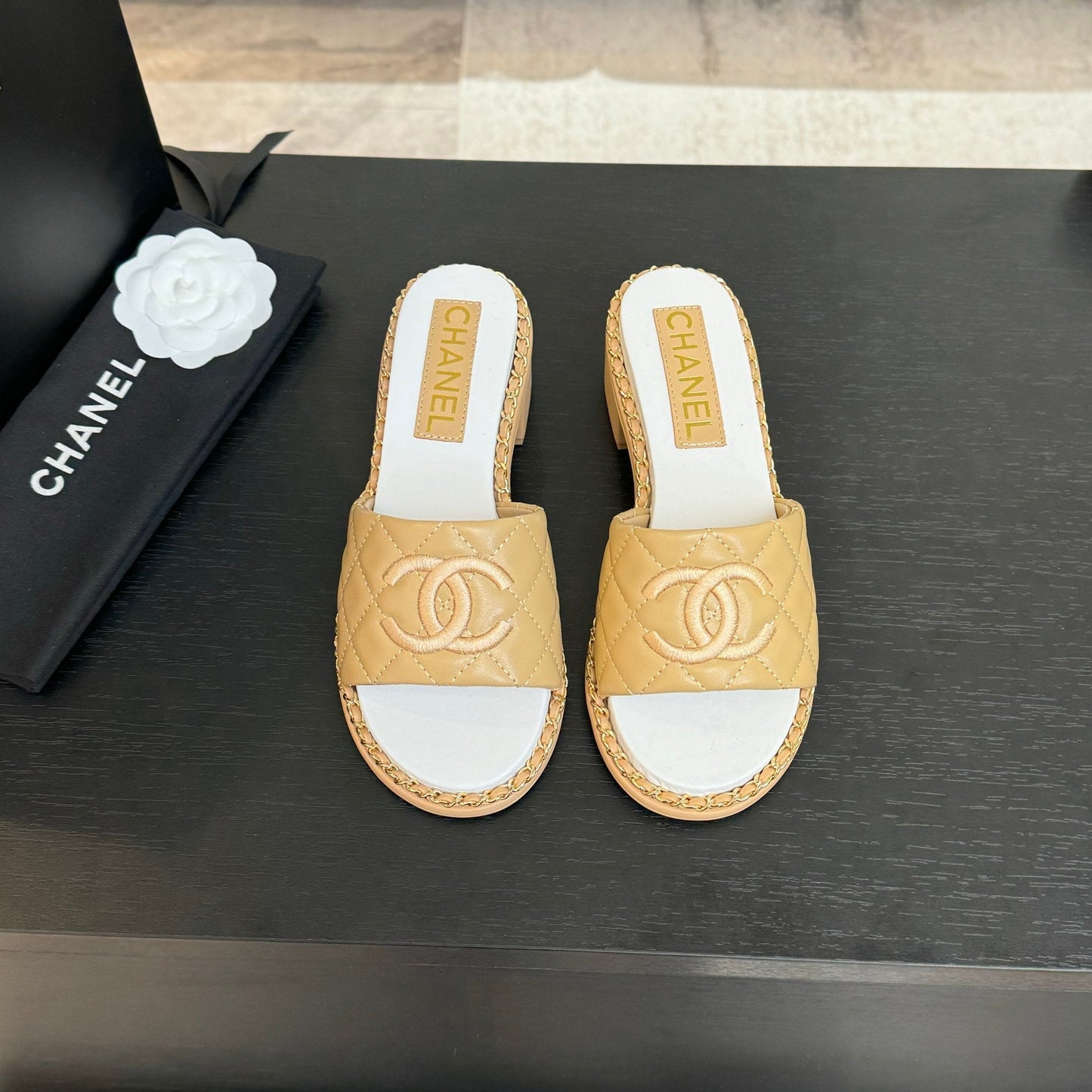 HIGH FLATFORM SLIPPER IN DIJON YELLOW EMBOSSED SHEEPSKIN - 35