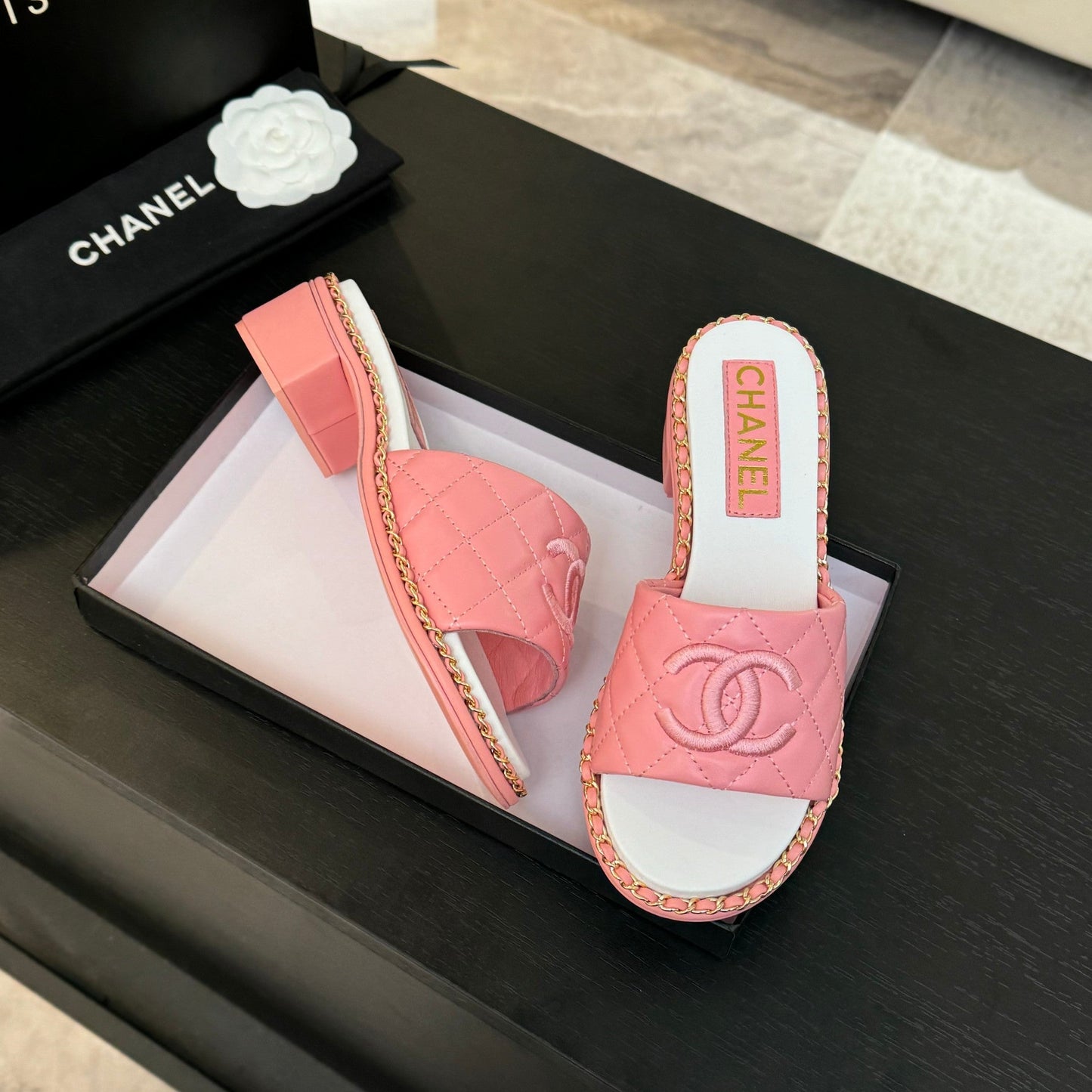 HIGH FLATFORM SLIPPER IN ROUGE PINK EMBOSSED SHEEPSKIN - 35