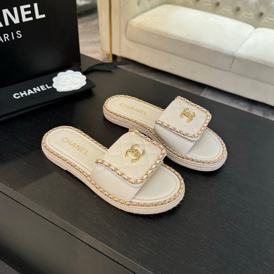 CC Logo Mule Sandal 20mm White Lambskin 183980 - 35