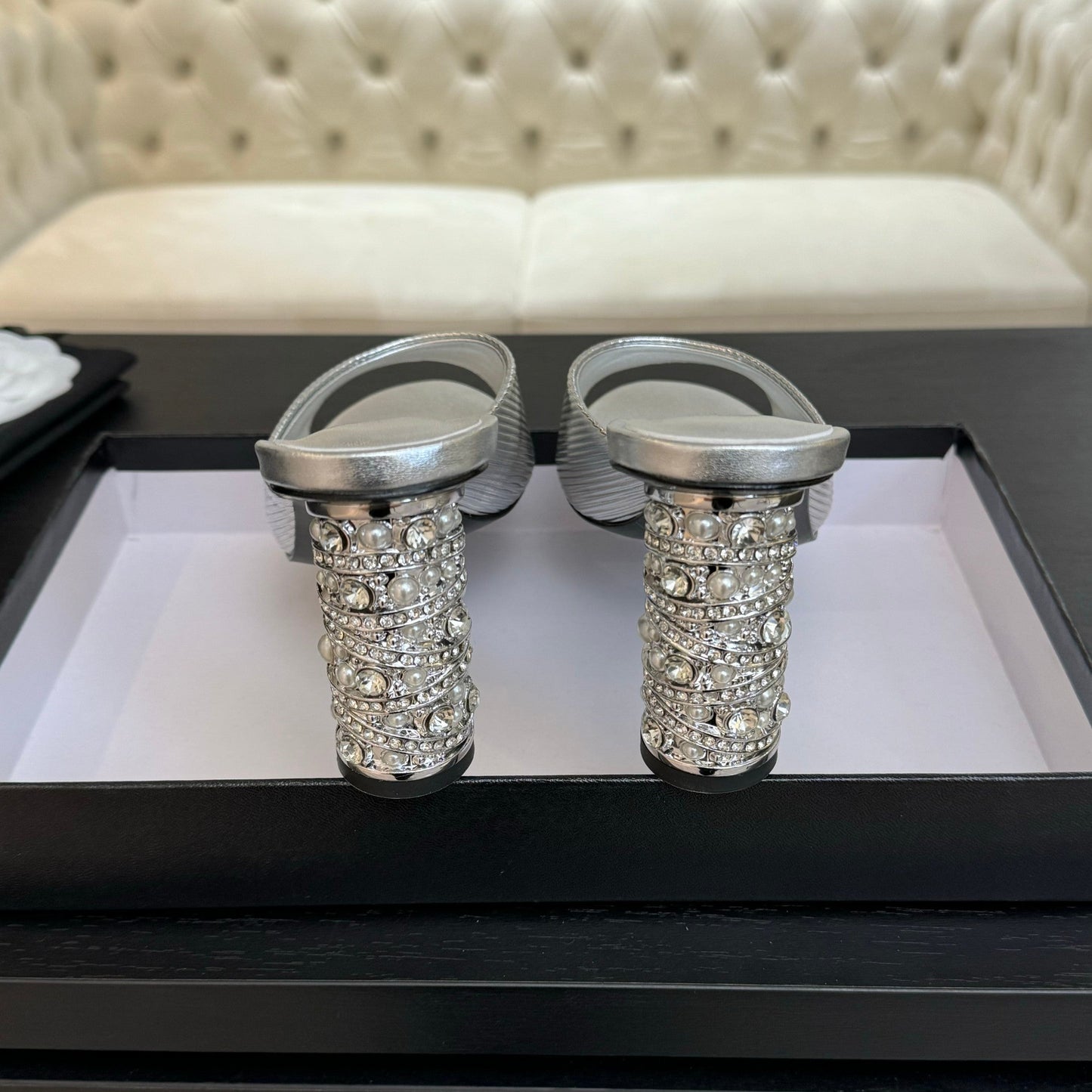 T-STRAP PEARL HEEL 85 MM SANDALS IN SILVER LAMBSKIN MULE - 35