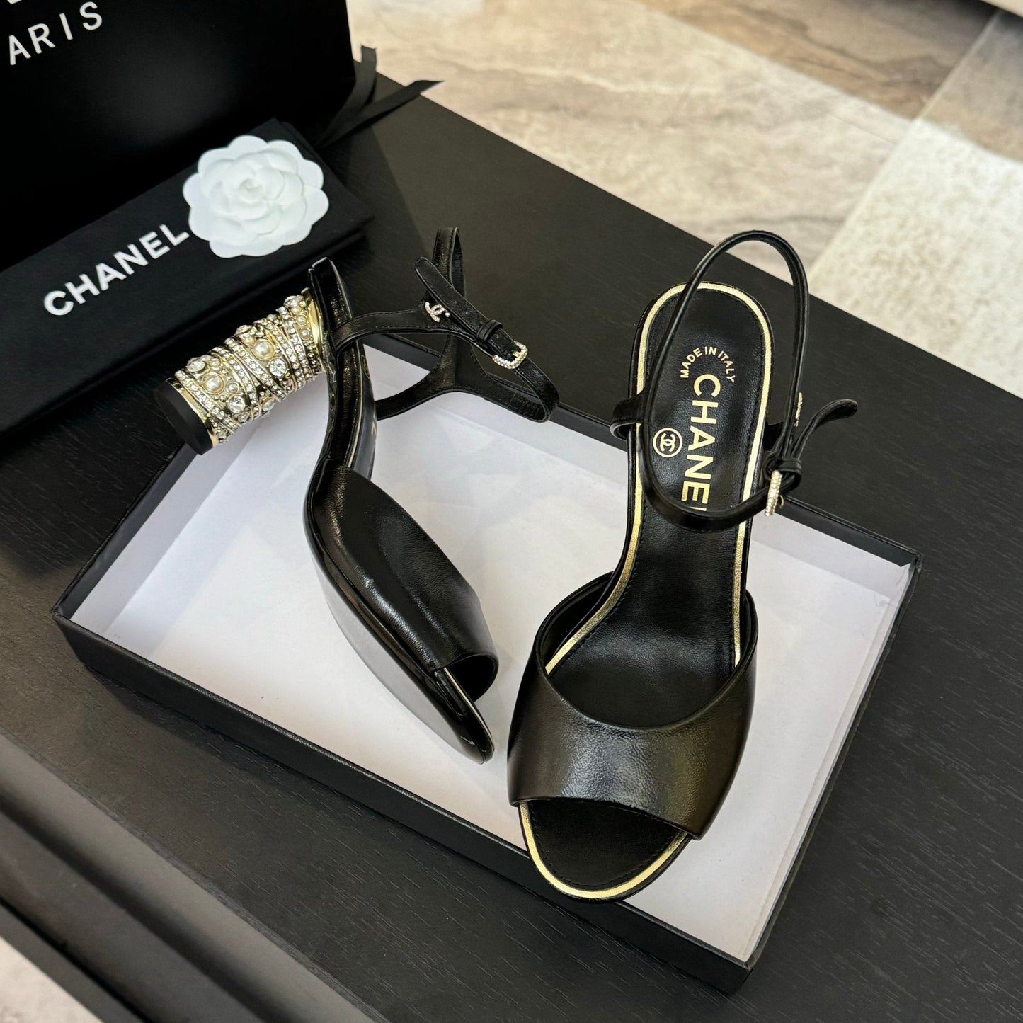 T-STRAP PEARL HEEL 85 MM SANDALS IN BLACK LAMBSKIN - 35