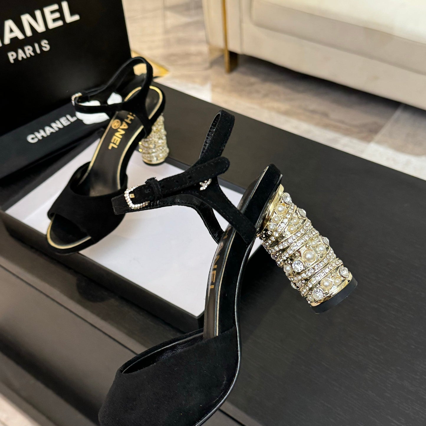 T-STRAP PEARL HEEL 85 MM SANDALS IN BLACK SUEDE - 35