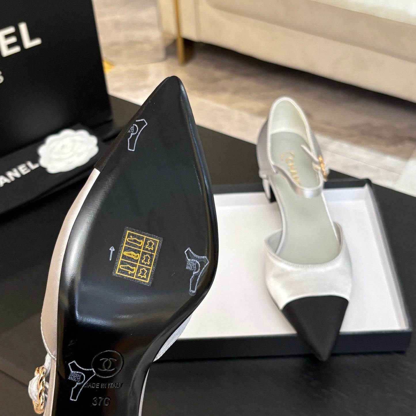 BLOCK HEEL SLINGBACKS IN SILVER MIX BLACK SILK FABRIC - 35