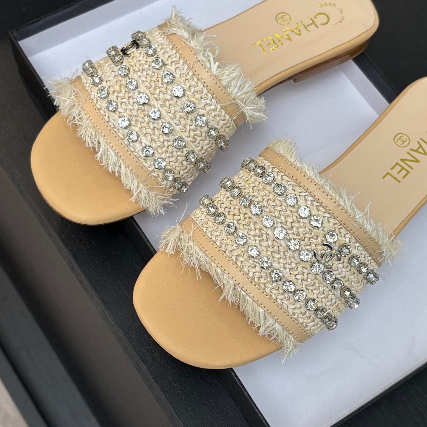 FLAT SANDALS BEIGE MIX LIGHT ORANGE WITH CRYSTALS - 35