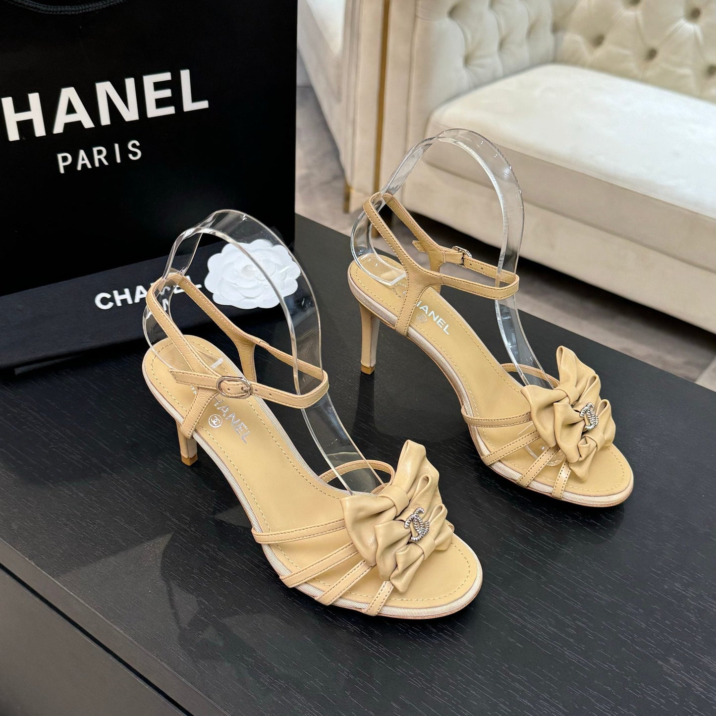 HIGH HEEL SANDAL WITH BOW IN BEIGE LAMBSKIN - 35