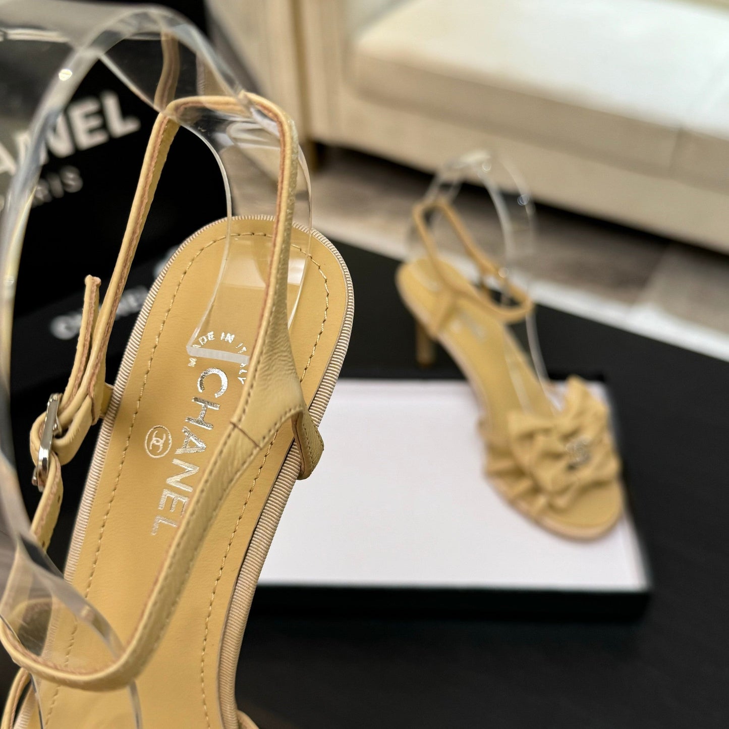 HIGH HEEL SANDAL WITH BOW IN BEIGE LAMBSKIN - 35