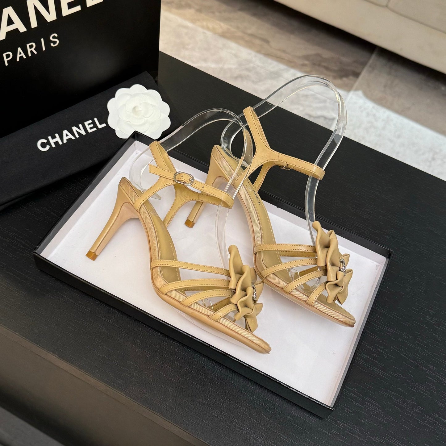 HIGH HEEL SANDAL WITH BOW IN BEIGE LAMBSKIN - 35