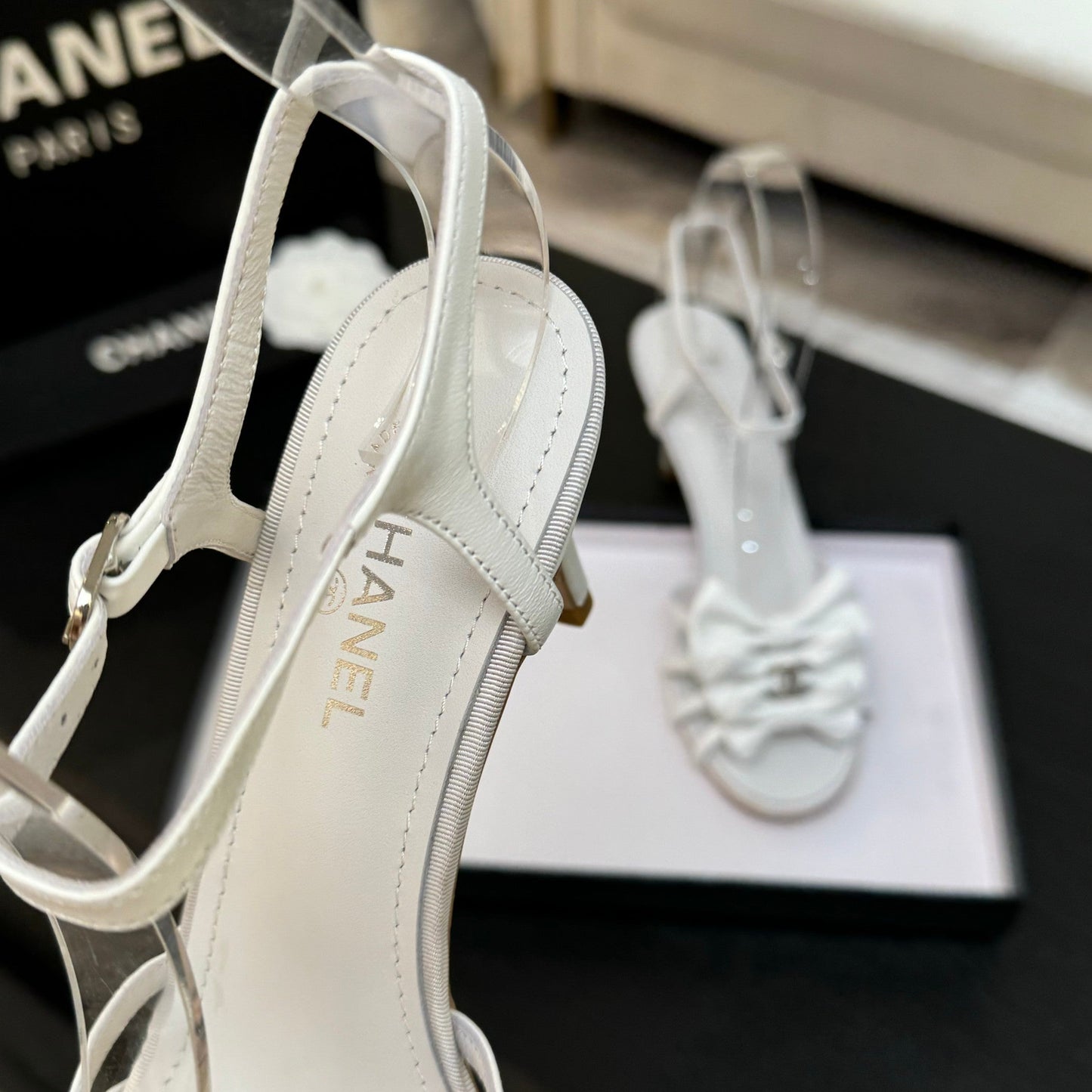 HIGH HEEL SANDAL WITH BOW IN WHITE LAMBSKIN - 35