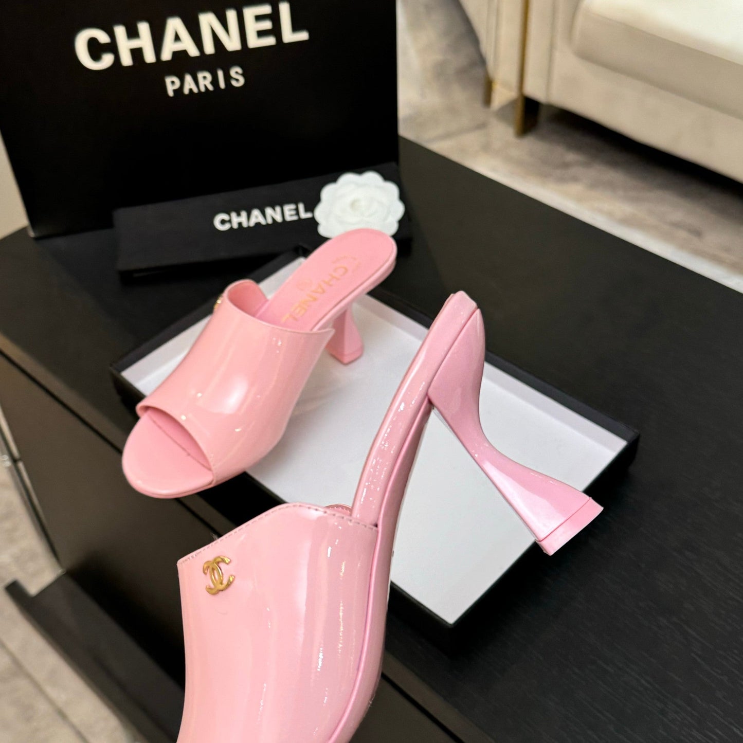 PEEP TOE MULE 85MM IN PINK PATENT CALFSKIN - 35