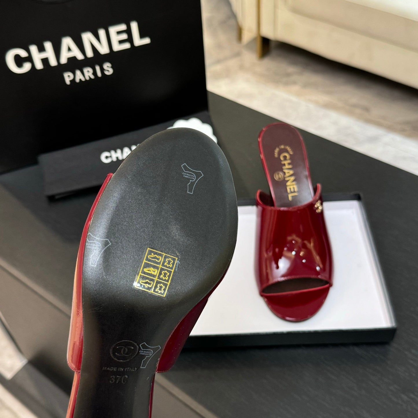 PEEP TOE MULE 85MM IN WINE RED PATENT CALFSKIN - 35