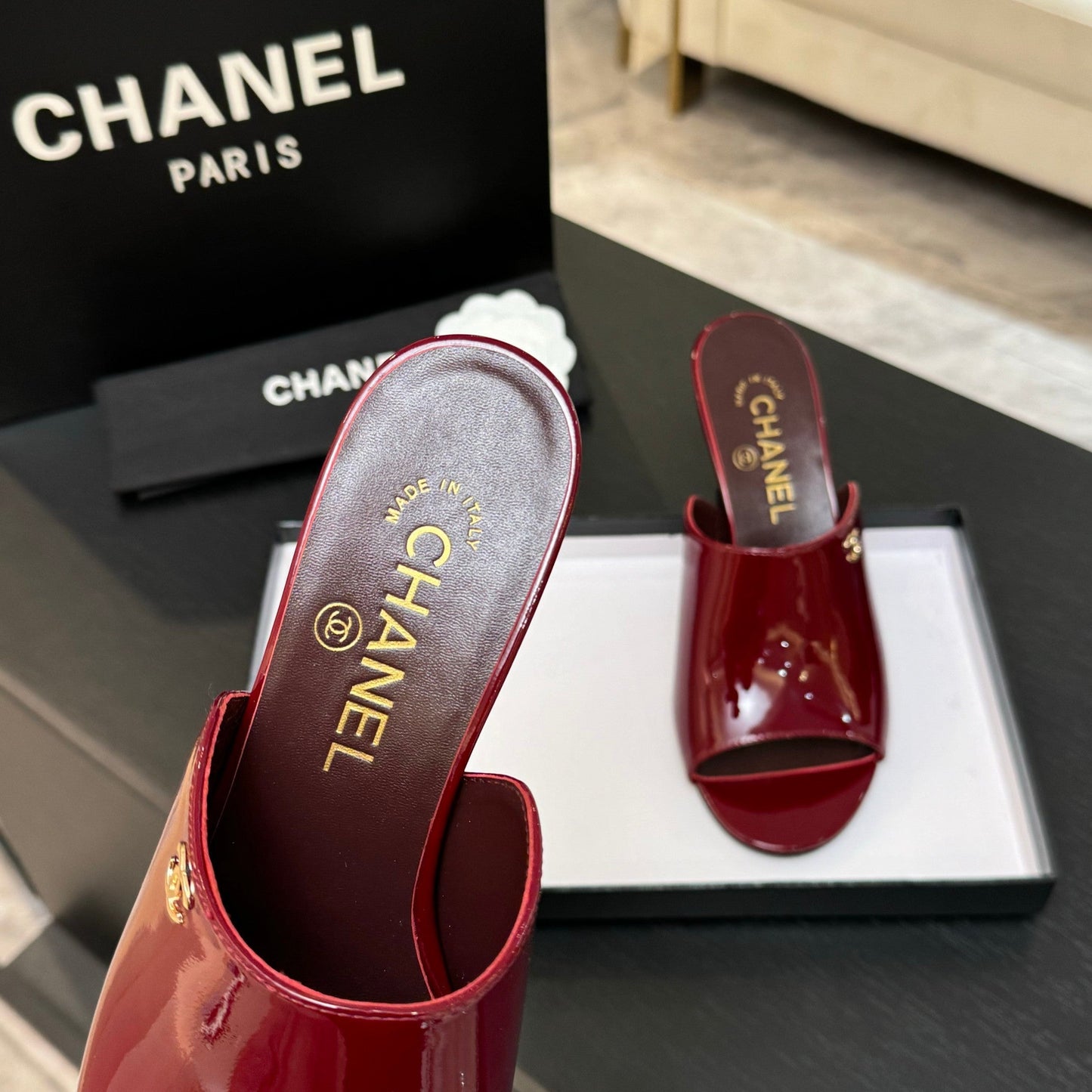 PEEP TOE MULE 85MM IN WINE RED PATENT CALFSKIN - 35