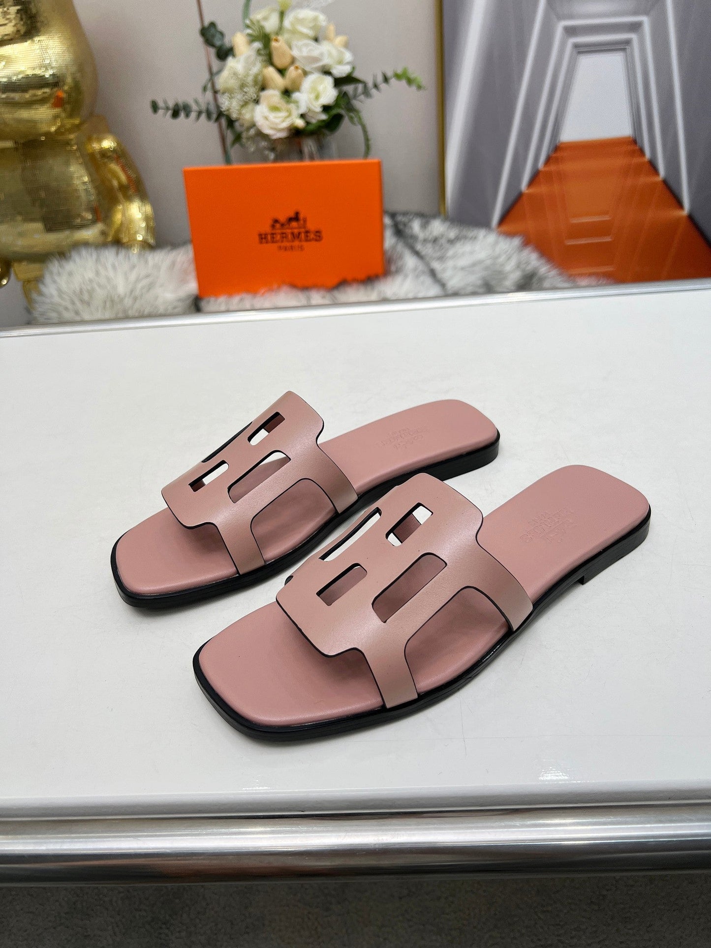 FLATFORM SANDAL LIGHT PINK CALFSKIN - 35