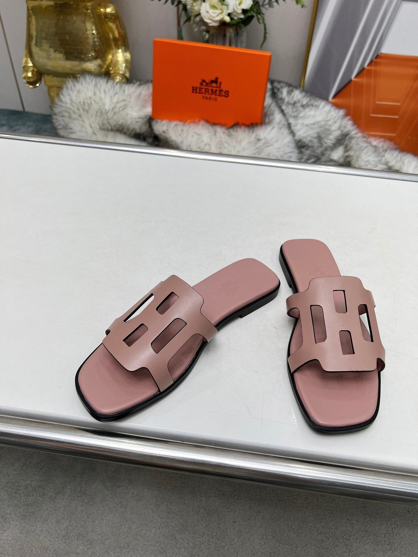 FLATFORM SANDAL LIGHT PINK CALFSKIN - 35