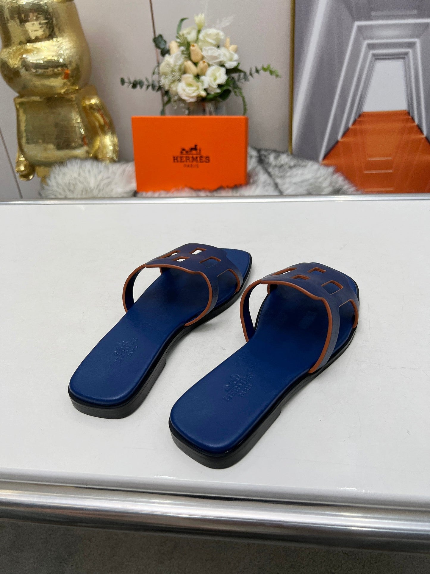 FLATFORM SANDAL NAVY CALFSKIN - 35