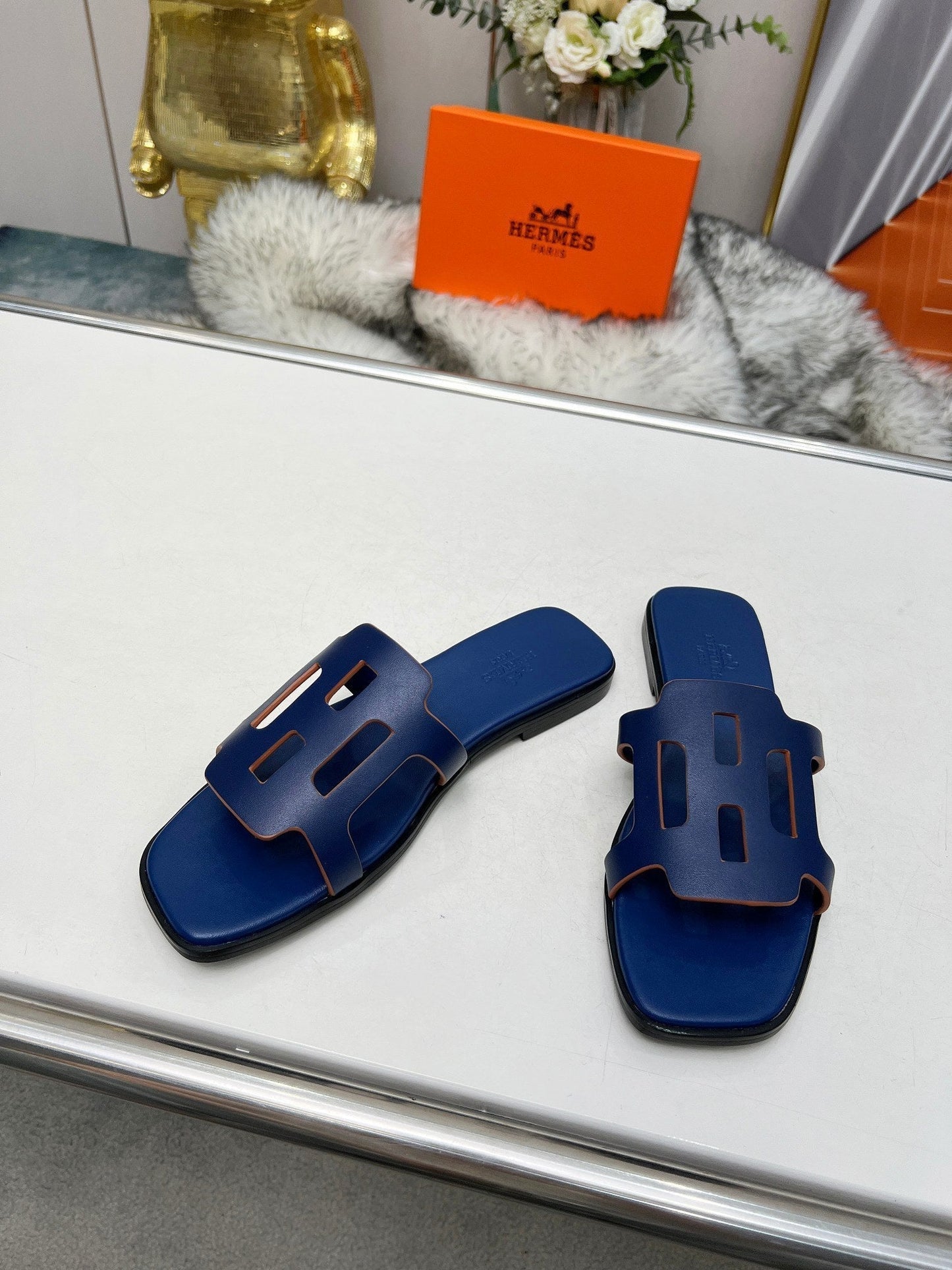 FLATFORM SANDAL NAVY CALFSKIN - 35
