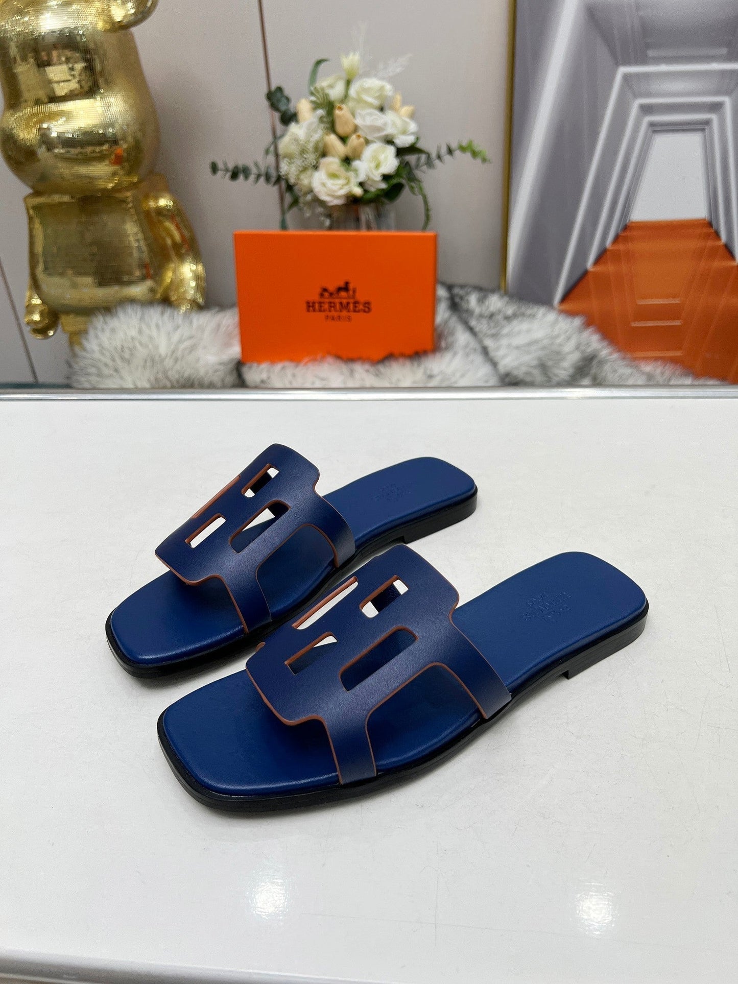 FLATFORM SANDAL NAVY CALFSKIN - 35