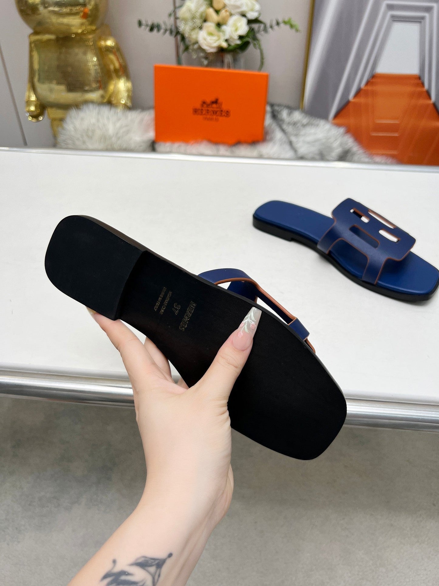 FLATFORM SANDAL NAVY CALFSKIN - 35