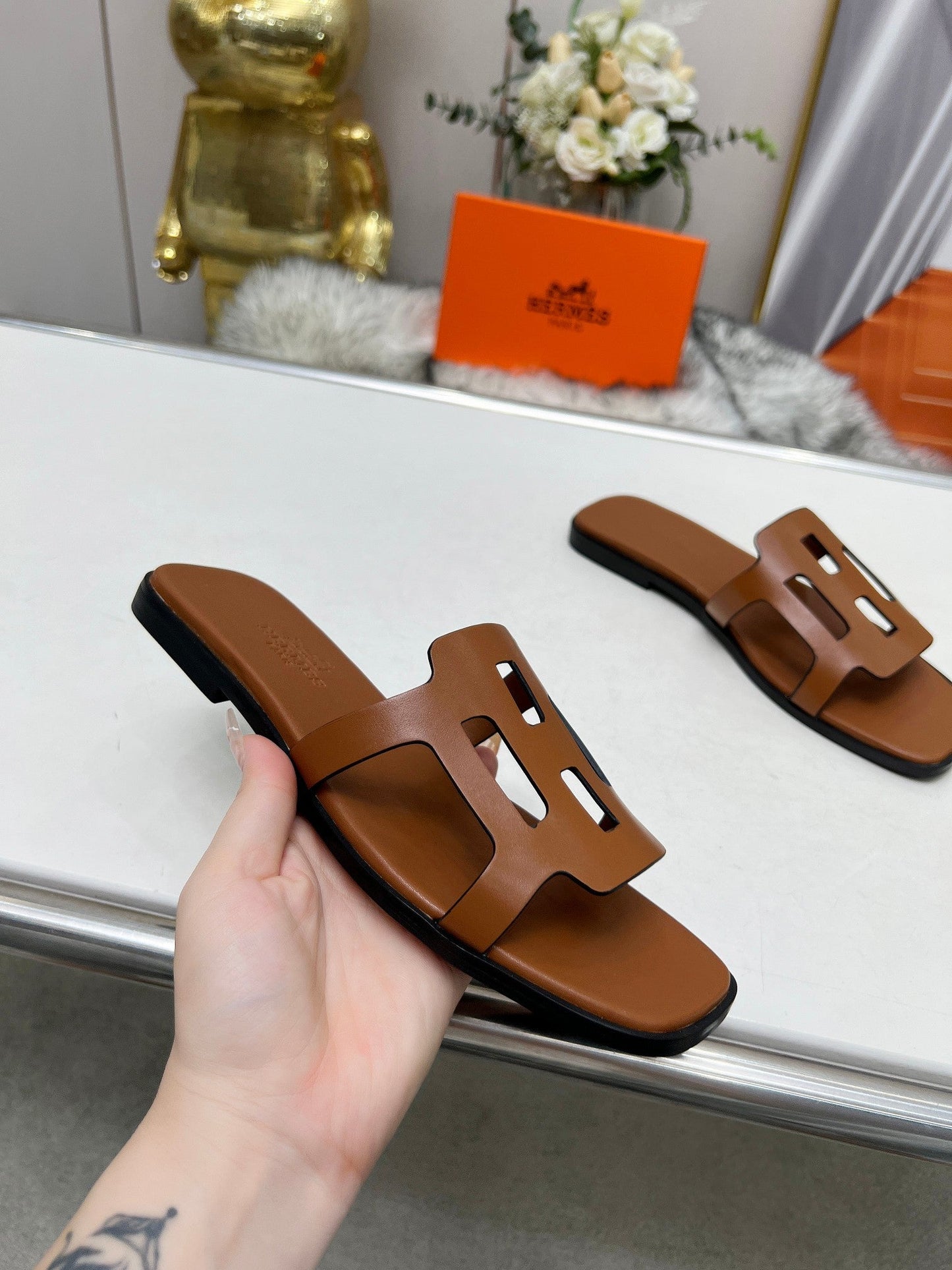 FLATFORM SANDAL CARAMEL CALFSKIN - 35