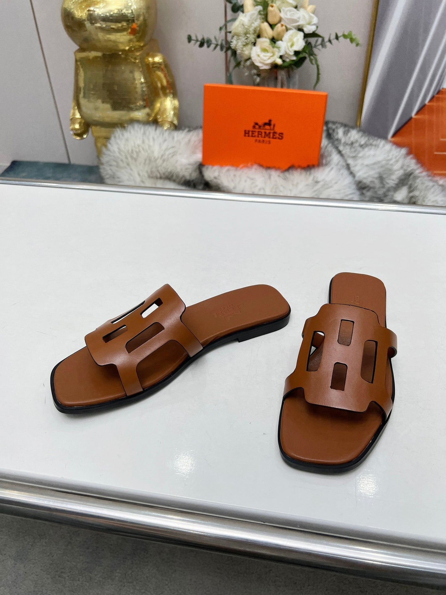 FLATFORM SANDAL CARAMEL CALFSKIN - 35