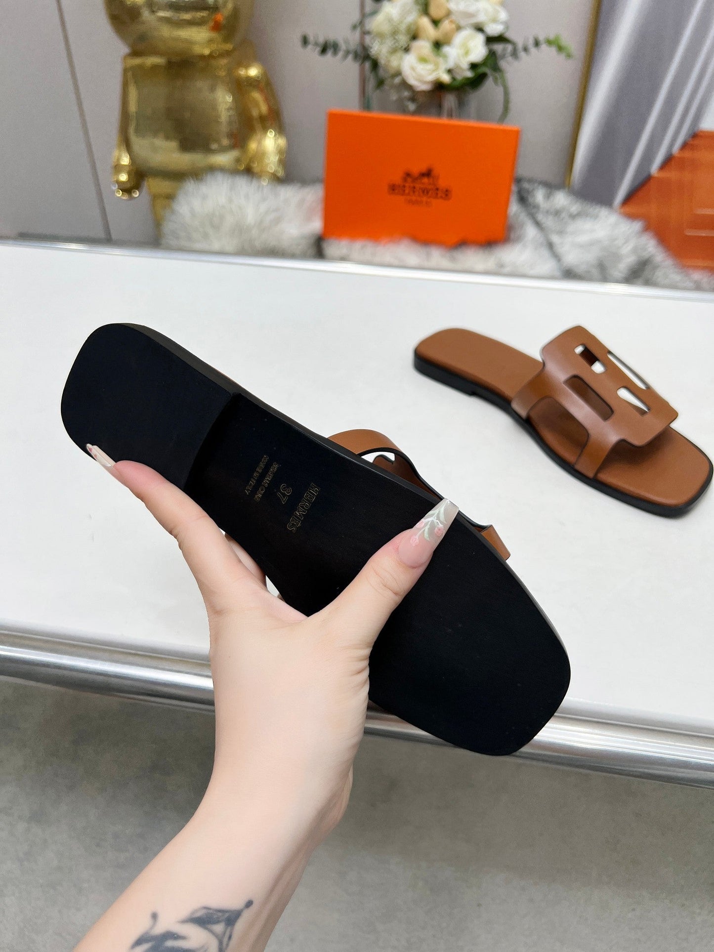 FLATFORM SANDAL CARAMEL CALFSKIN - 35