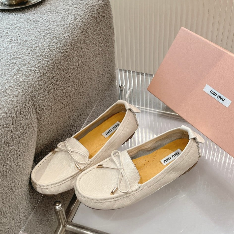 SLIP-ON HAND-SEWN SHOES WHITE CREAM COWHIDE WITH BOW - 35