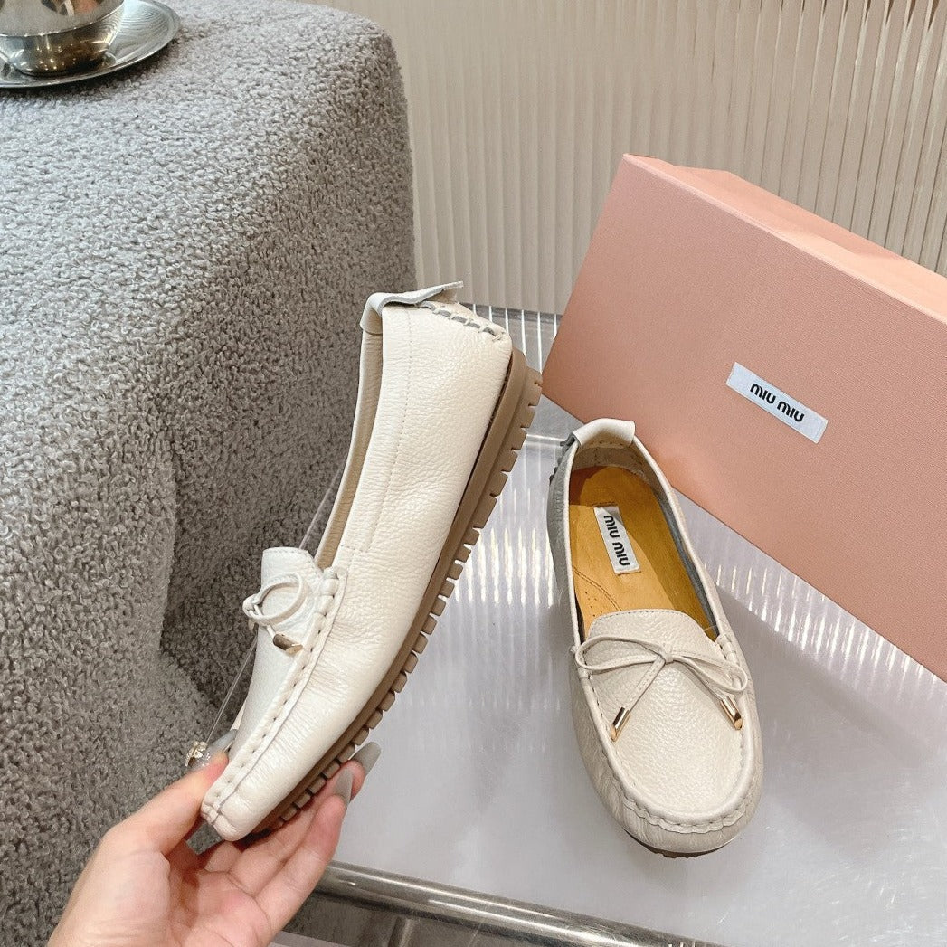SLIP-ON HAND-SEWN SHOES WHITE CREAM COWHIDE WITH BOW - 35