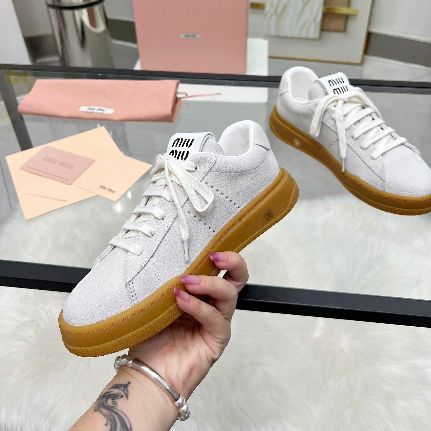 ECRU SNEAKERS IN LIGHT GREY SUEDE - 35