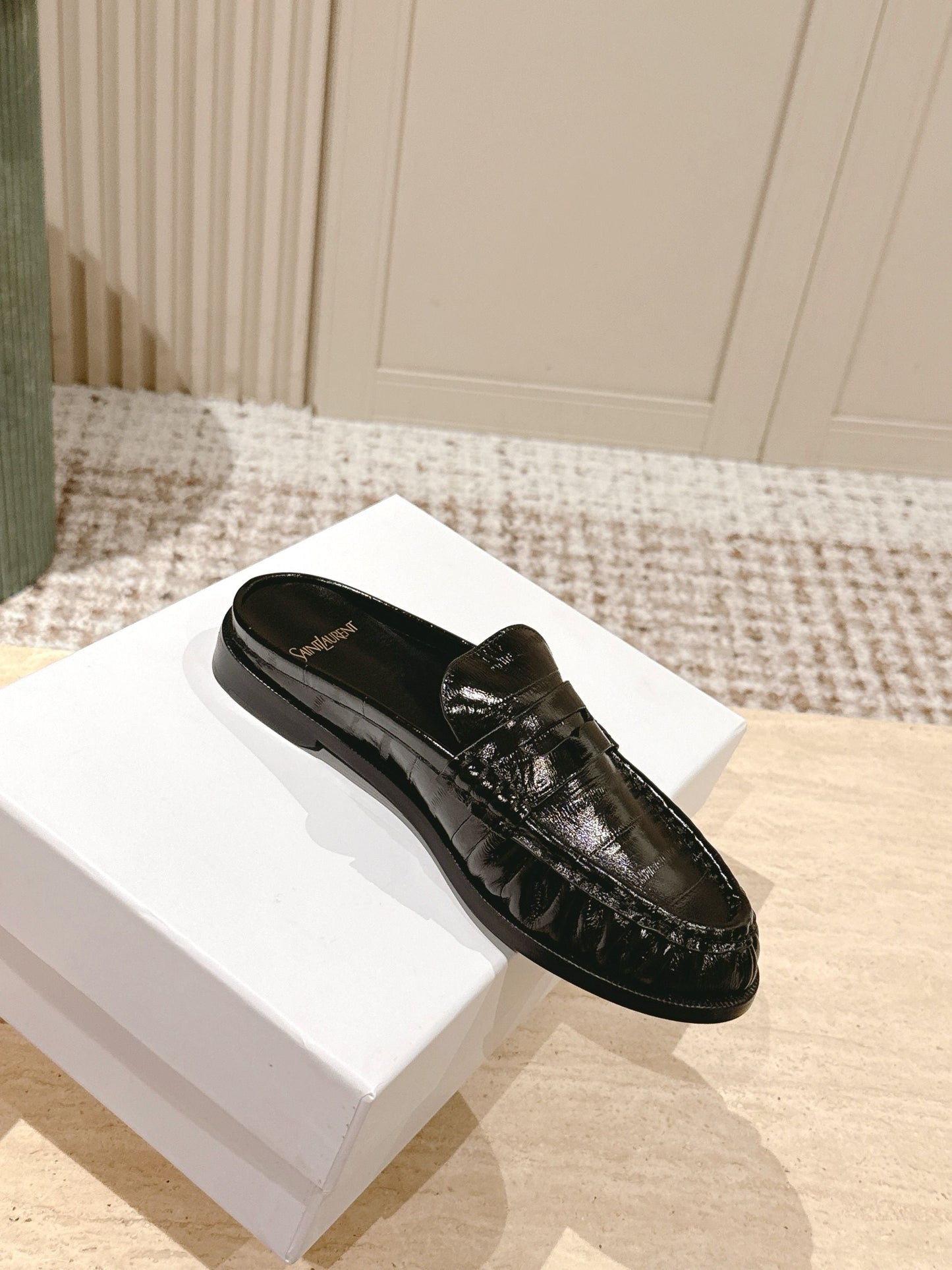 YSL 25S LOAFER MULE IN BLACK GLOSSY CALFSKIN - 35
