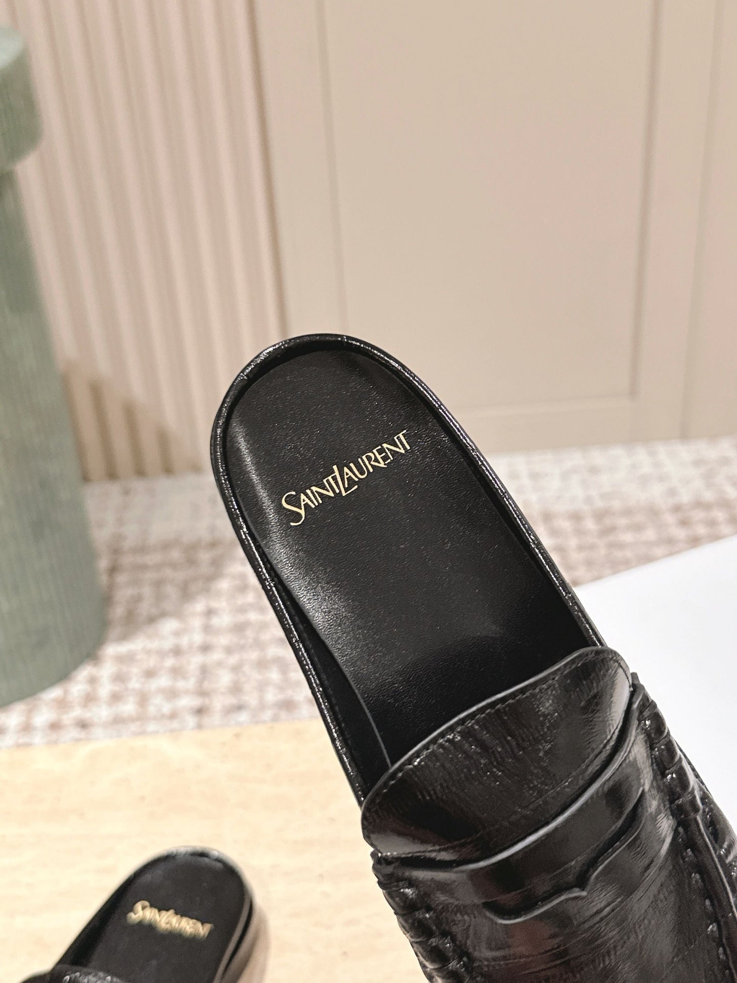 YSL 25S LOAFER MULE IN BLACK GLOSSY CALFSKIN - 35