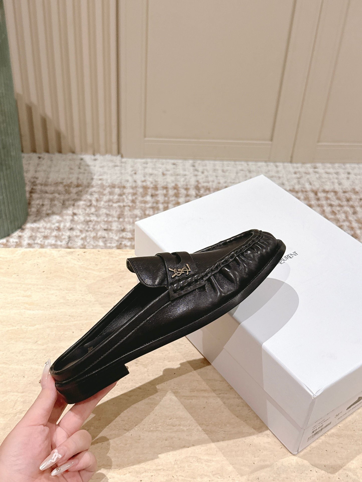 YSL 25S LOAFER MULE IN BLACK CALFSKIN - 35