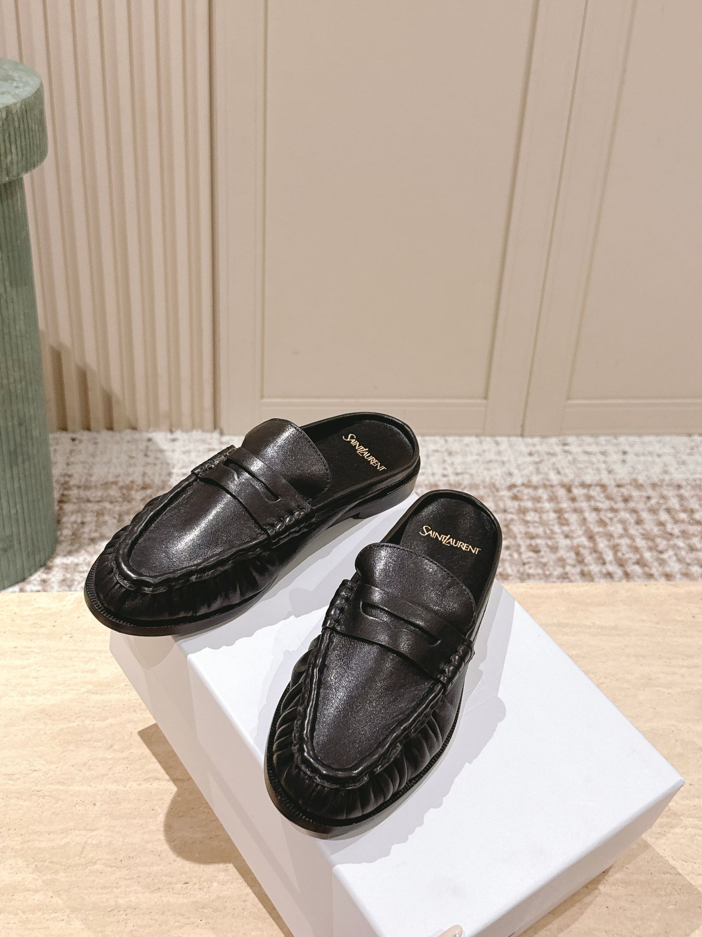 YSL 25S LOAFER MULE IN BLACK CALFSKIN - 35