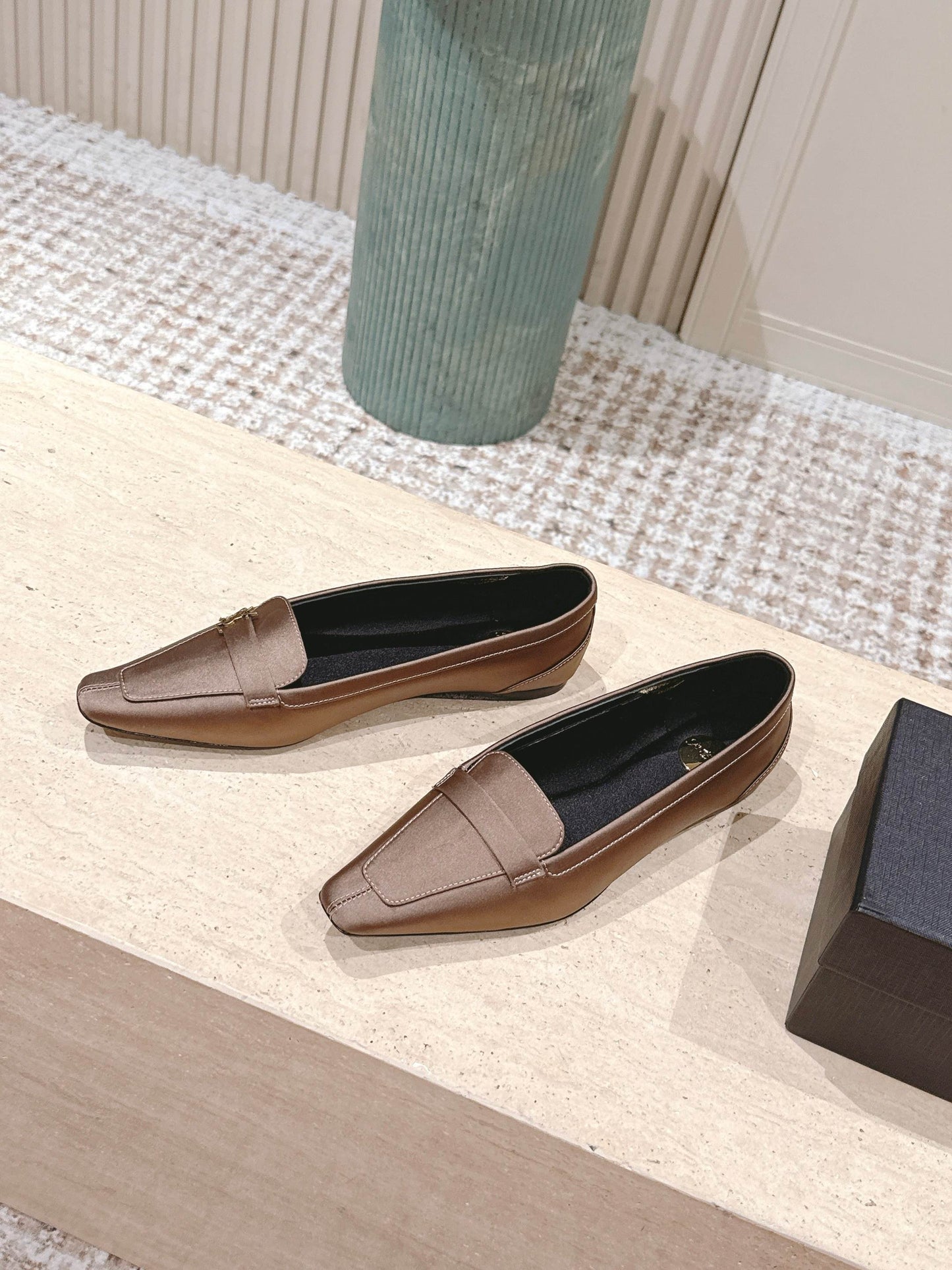 YSL 25S SAINT LAURENT POPPY BALLET FLATS IN TAUPE BROWN SILK - 35