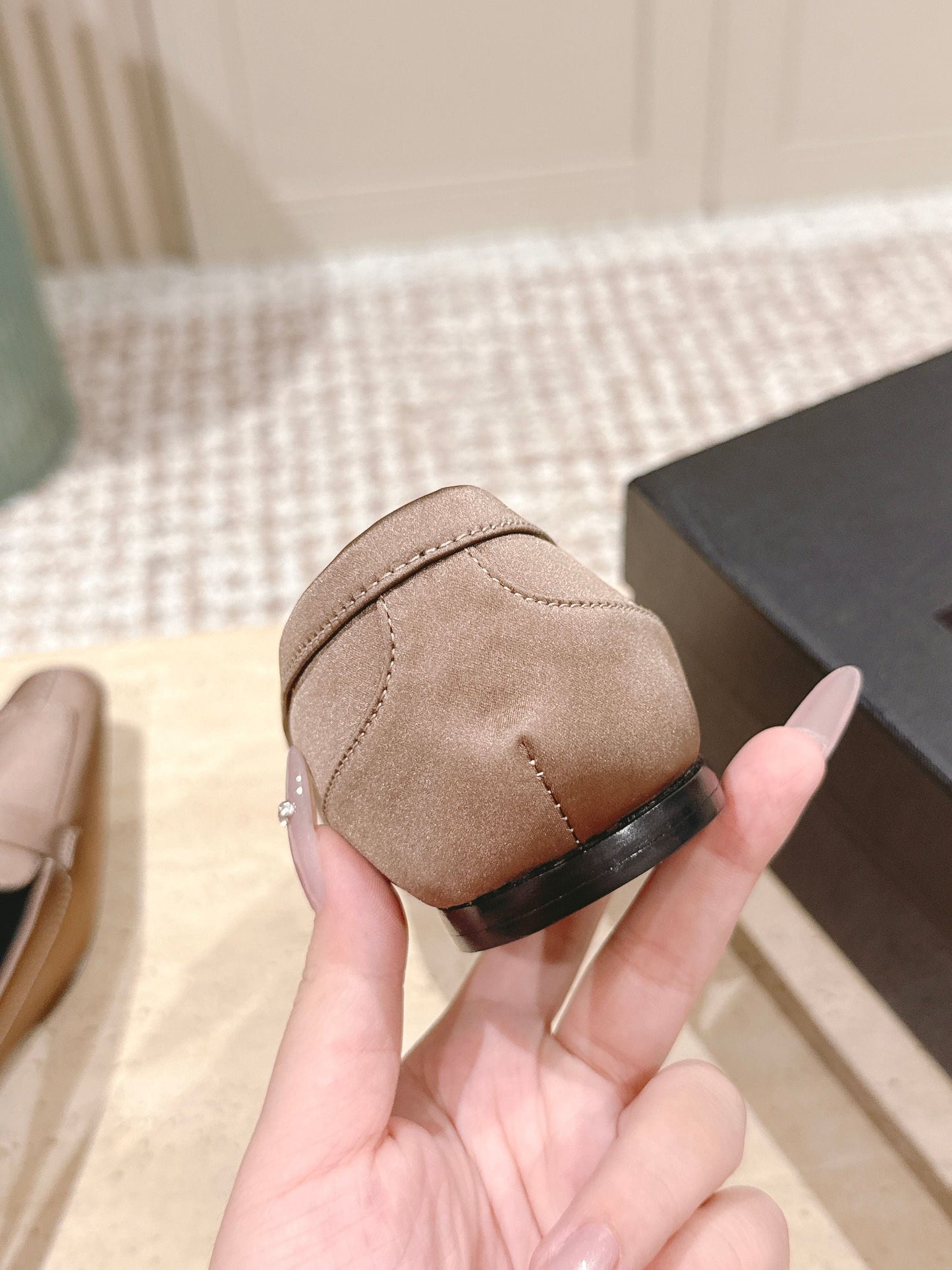 YSL 25S SAINT LAURENT POPPY BALLET FLATS IN TAUPE BROWN SILK - 35