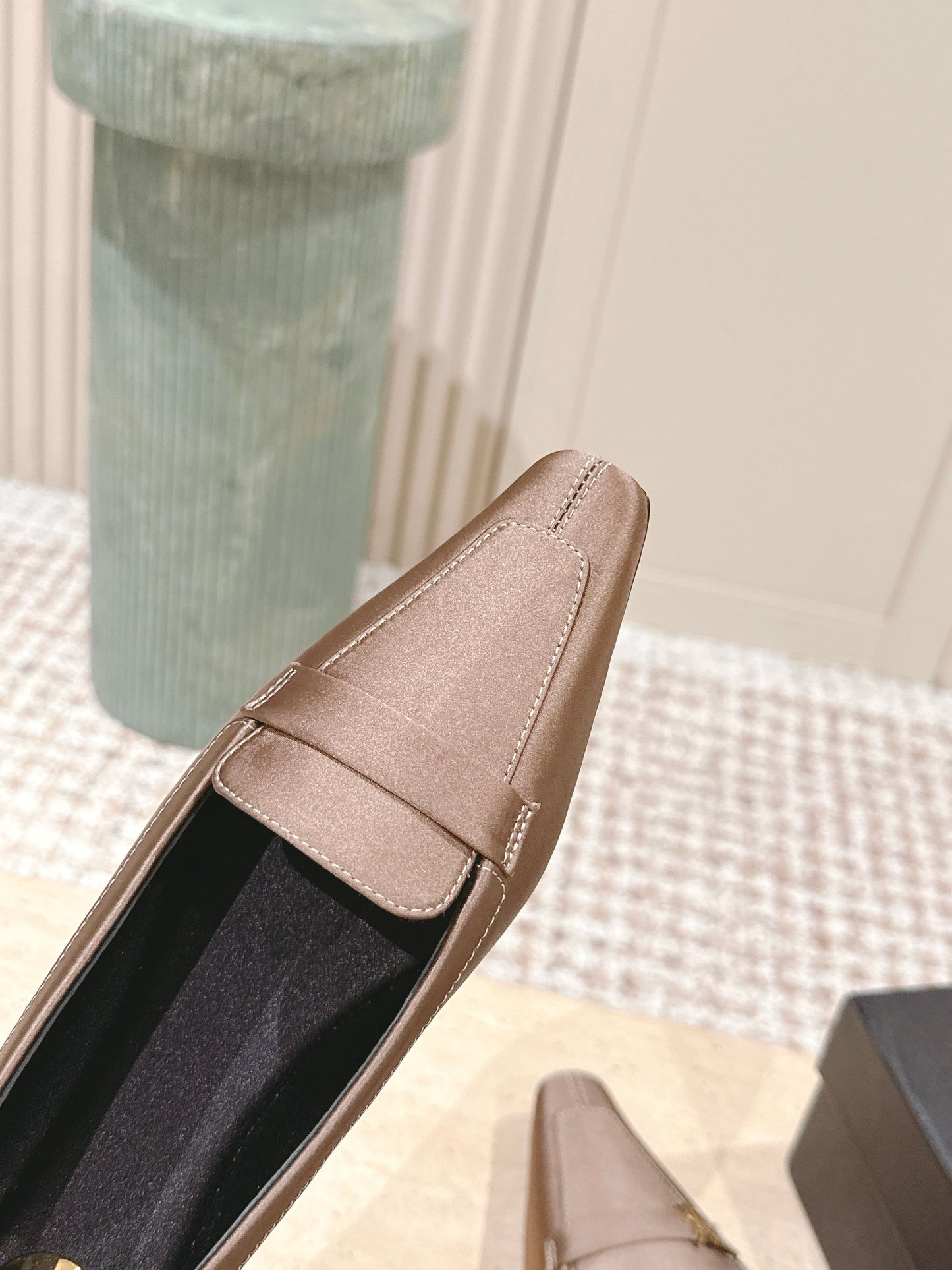 YSL 25S SAINT LAURENT POPPY BALLET FLATS IN TAUPE BROWN SILK - 35