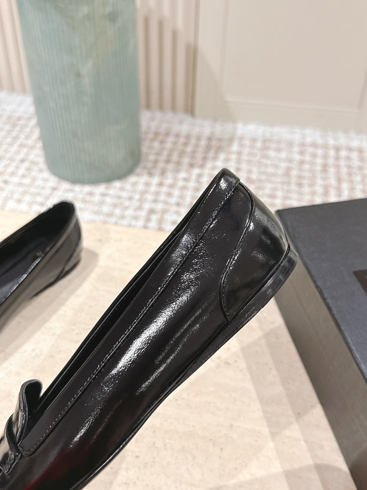 YSL 25S SAINT LAURENT POPPY BALLET FLATS IN BLACK GLOSSY CALFSKIN - 35