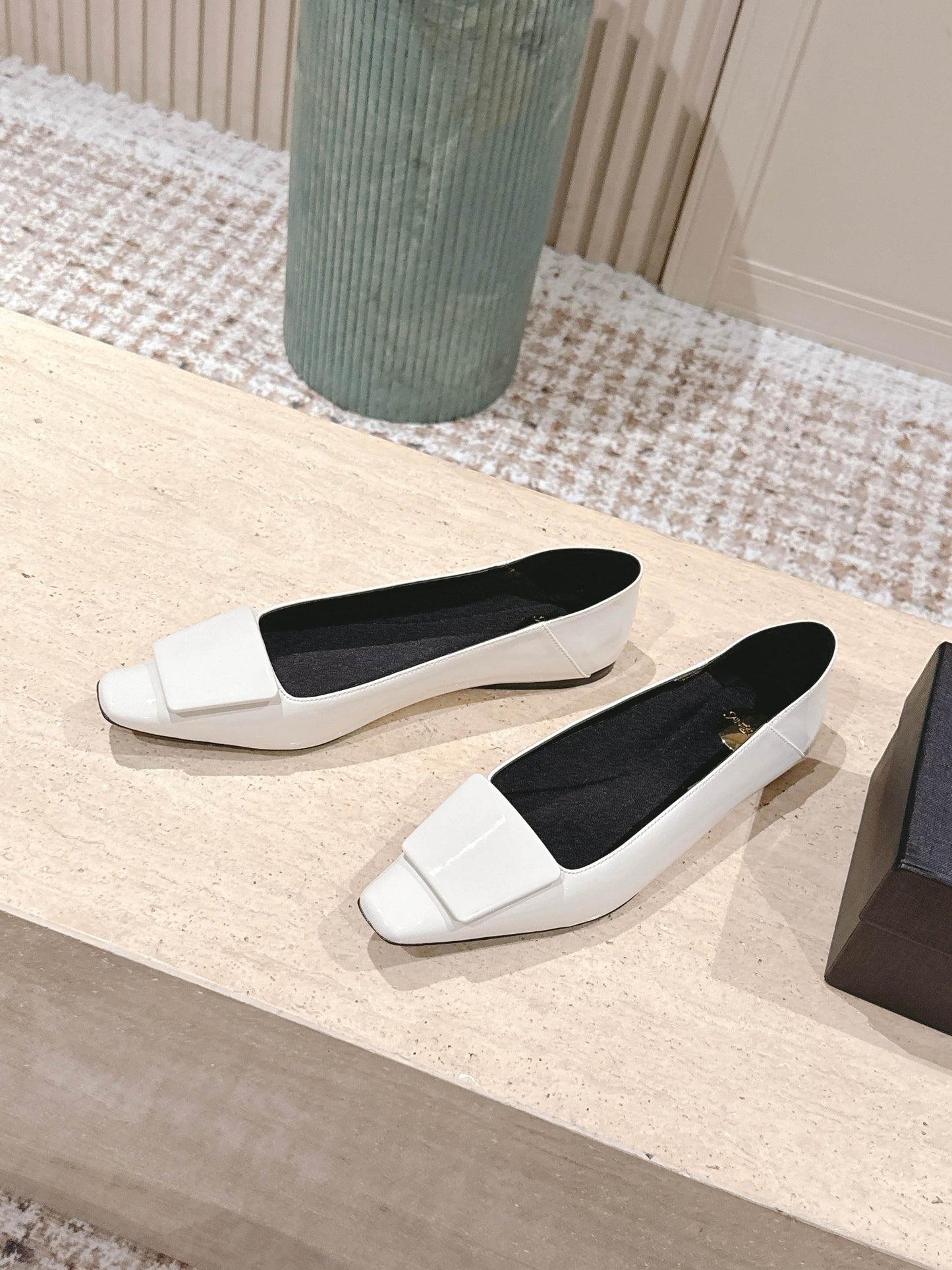 YSL 25S POPPY BALLET FLATS IN IVORY GLOSSY LAMBSKIN - 35