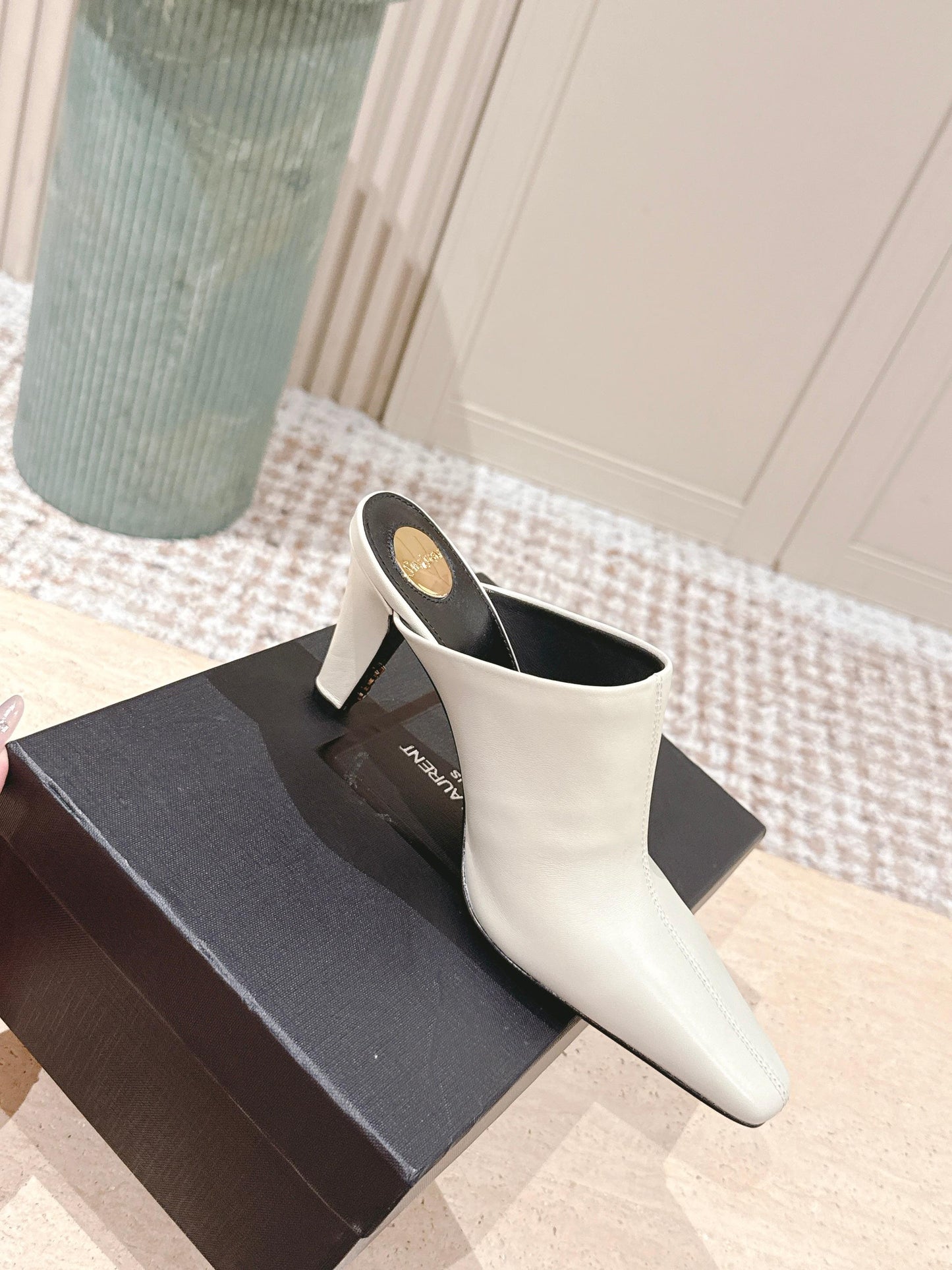 YSL 25S JILL MULES IN IVORY SMOOTH CALFSKIN - 35