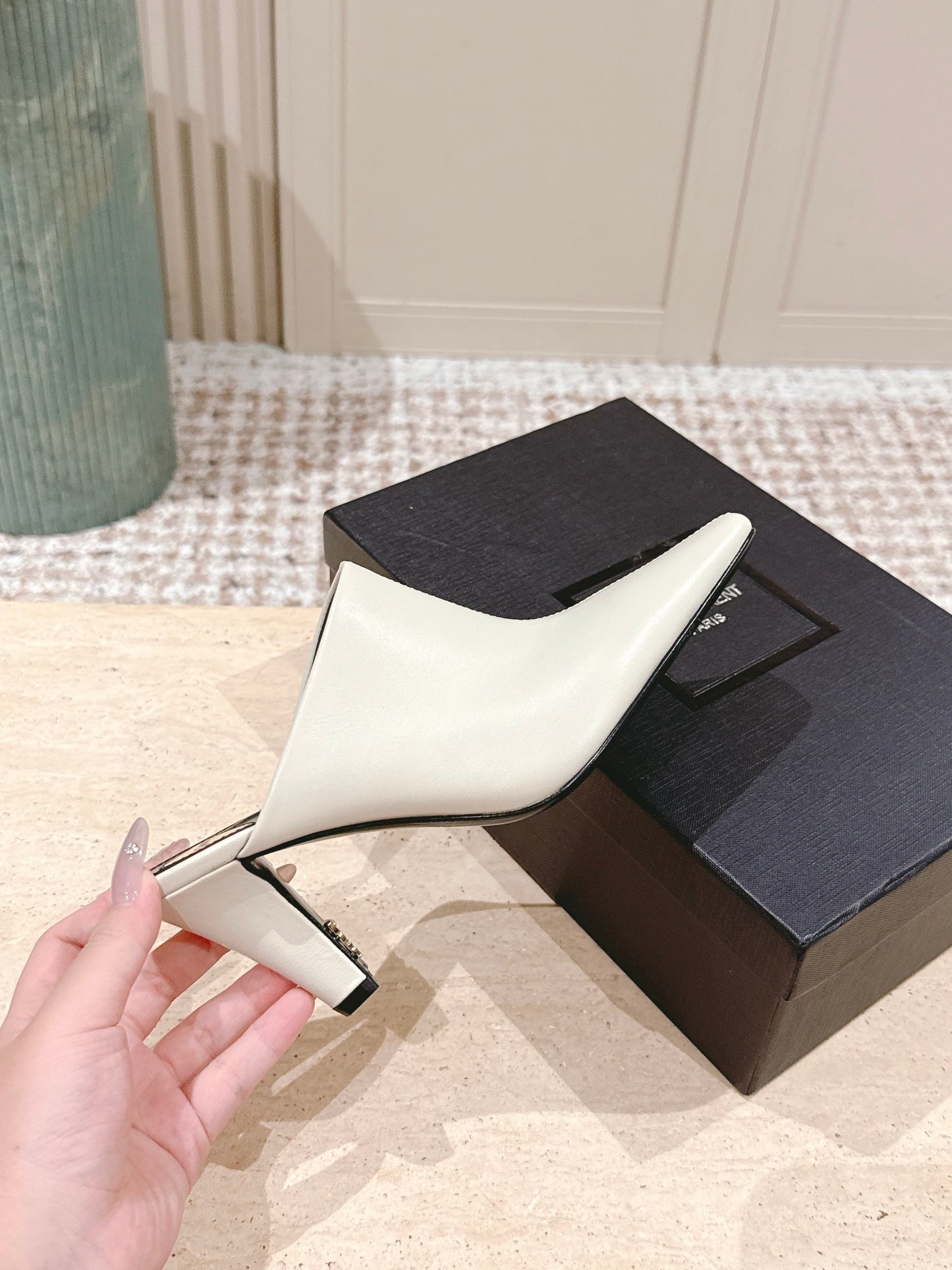 YSL 25S JILL MULES IN IVORY SMOOTH CALFSKIN - 35