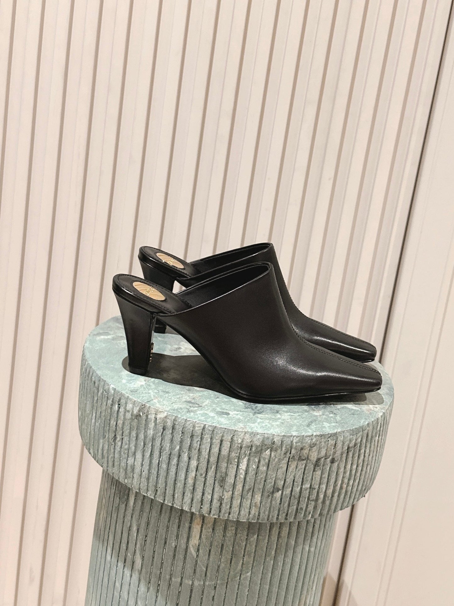 YSL 25S JILL MULES IN BLACK SMOOTH CALFSKIN - 35
