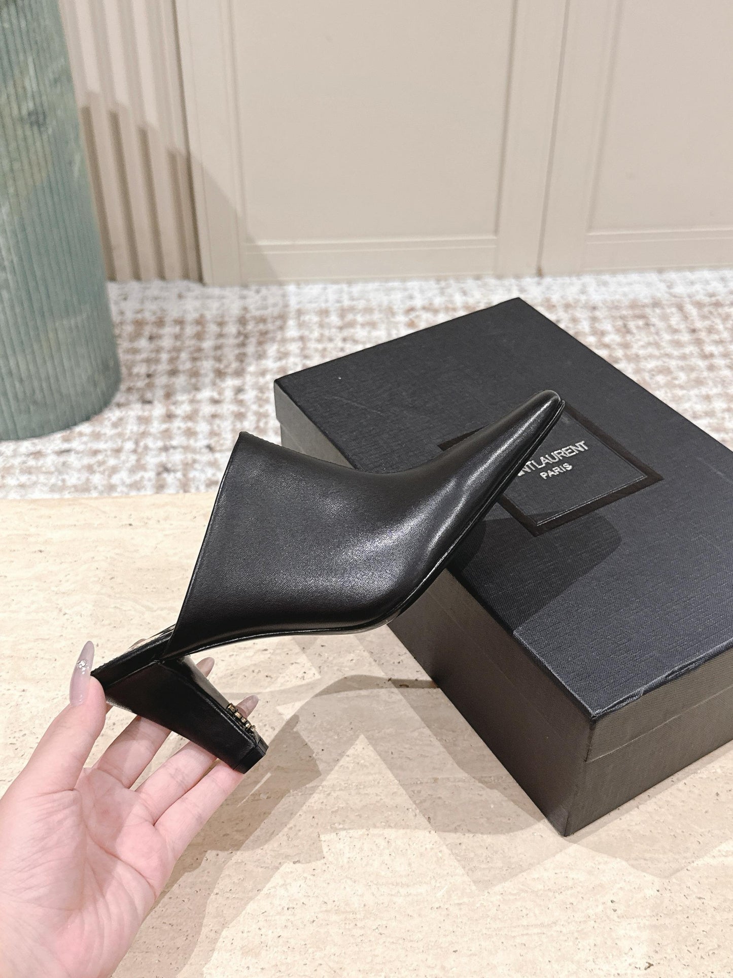 YSL 25S JILL MULES IN BLACK SMOOTH CALFSKIN - 35