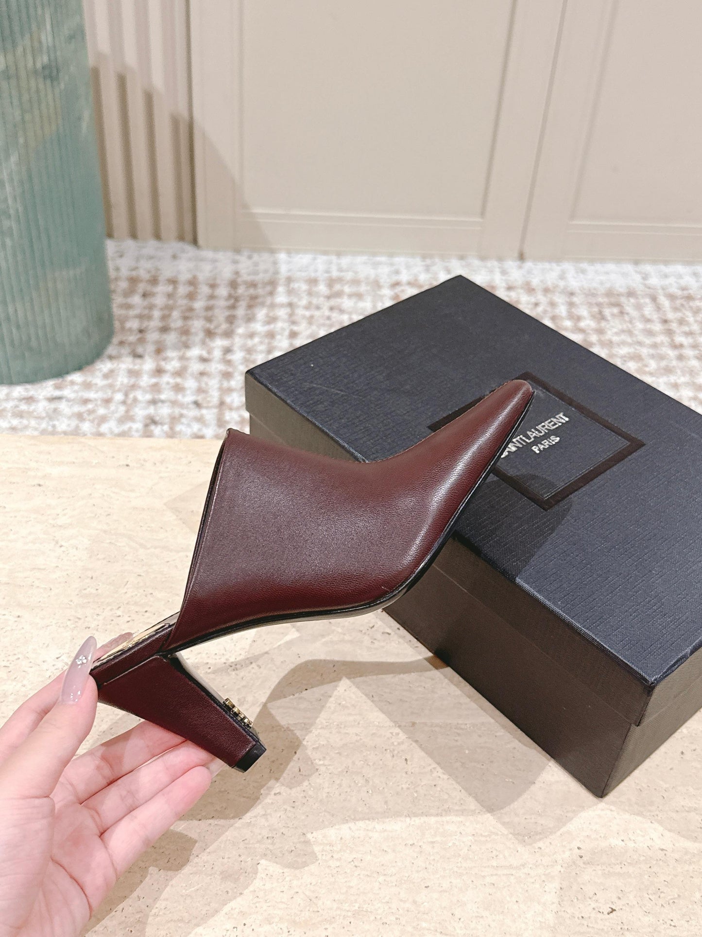 YSL 25S JILL MULES IN BURGUNDY SMOOTH CALFSKIN - 35
