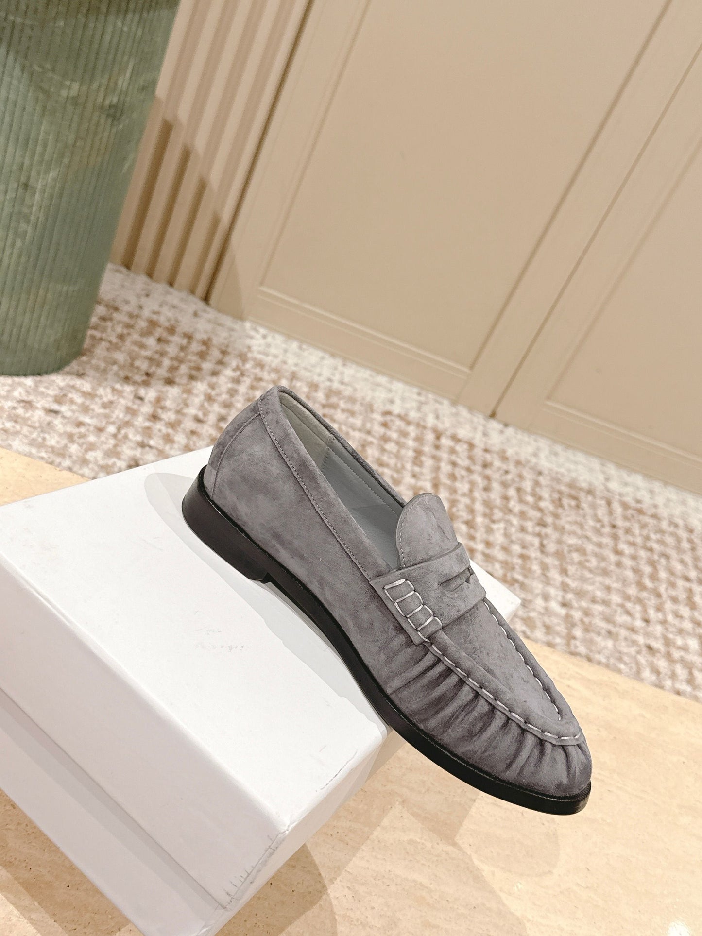 YSL 25S SAINT LAURENT LOAFERS IN GRAY SUEDE WITH SMALL LOGO - 35