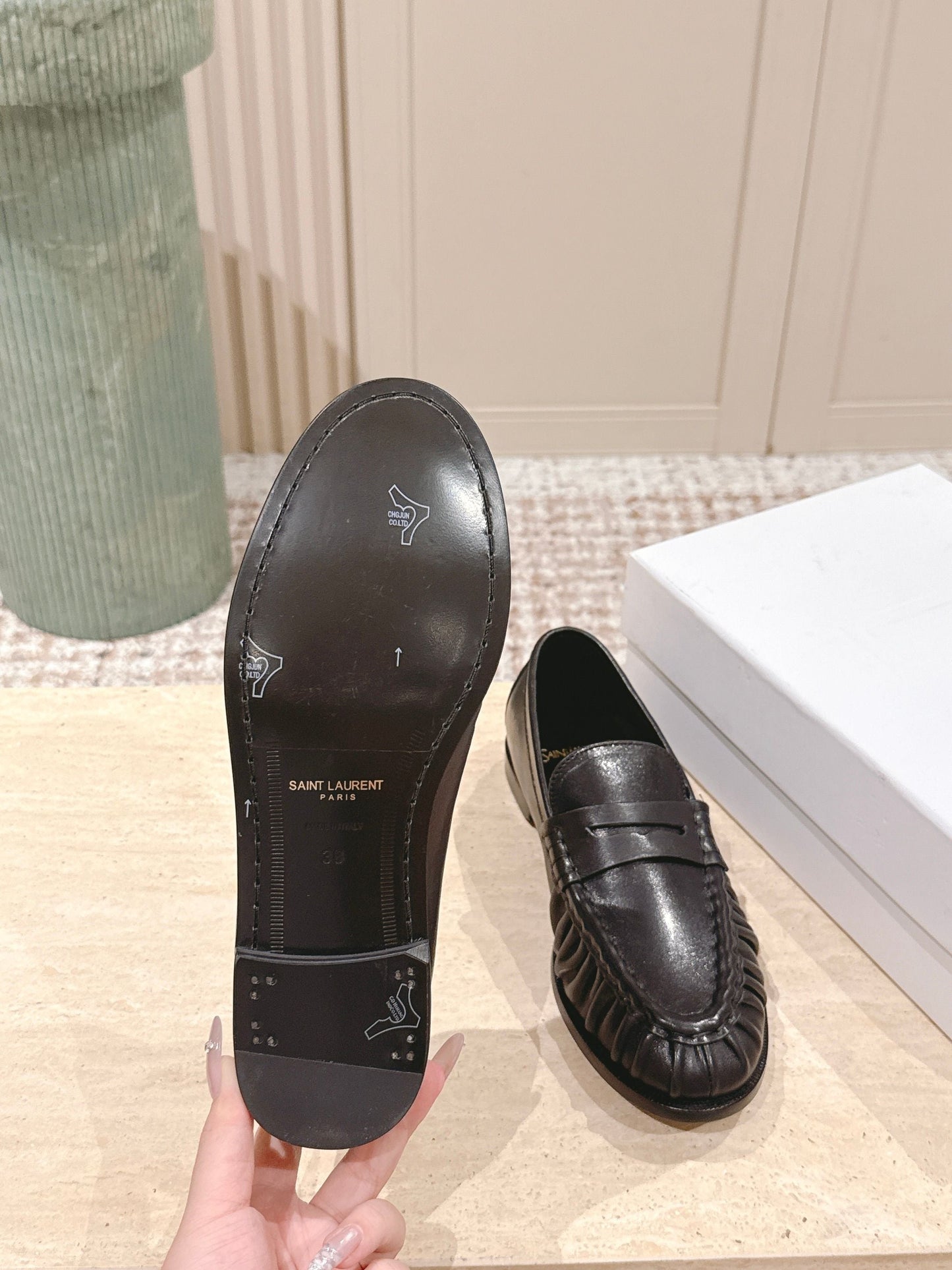 SL MOCCASINS LOAFER IN BLACK CALFSKIN - 35